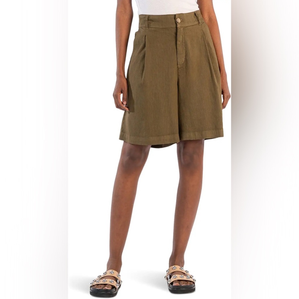 NWOT Kut from the Kloth Nicolette Linen Shorts With Pleats